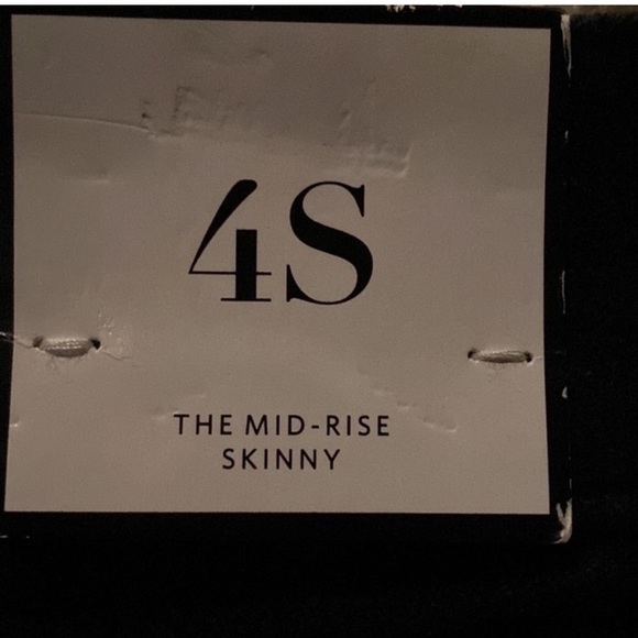 White House Black Market 5 Pocket Velvet Mid-Rise Skinny Jeans 4 SHORT - Picture 4 of 5